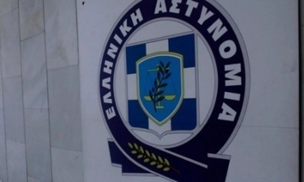 Ηλιουπολη: Τον τρόμο έζησε υπάλληλος σουπερμάρκετ-Ληστής τη σημάδευε με όπλο για να πάρει τις εισπράξεις